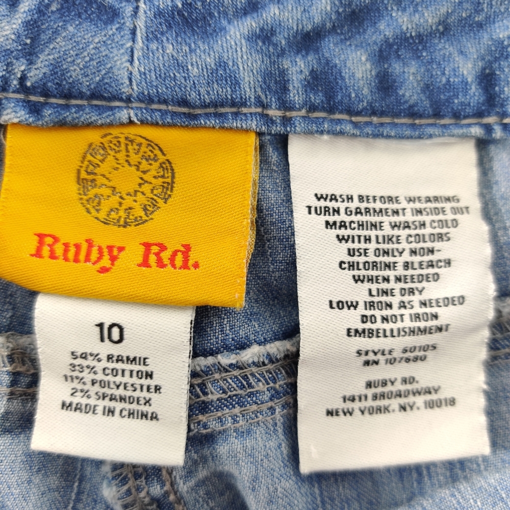 Ruby Rd. High Rise Distressed Lace Patch Jeans 10 - Picture 8 of 8